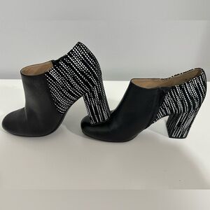 Naturalizer boots, leather & suede, size 8